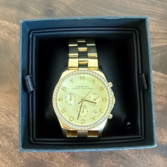 Marc Jacobs Women's Henry Crystal Gold-Tone Watch in Original Box - Picture 6 of 11